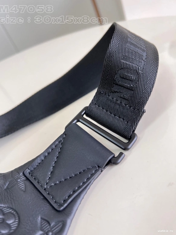 WIS LOUIS Bumbag-30*15*8CM VUITTON Rush 0915